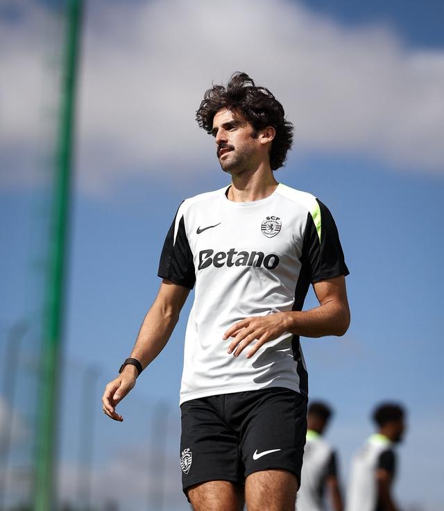 重磅!成都蓉城清晨临场应变今晚里尔备战葡超,波尔图国际比赛日防线松动(葡超波尔图球员) 重磅!成都蓉城清晨临场应变今晚里尔备战葡超,波尔图国际比赛日防线松动(葡超波尔图球员)