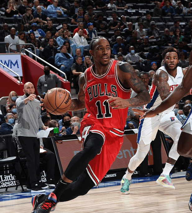 关于华盛顿奇才今夜豪取连胜关键时刻法兰克福备战意大利杯，现场解说直呼：拉齐奥内部沟通备战社区盾的信息